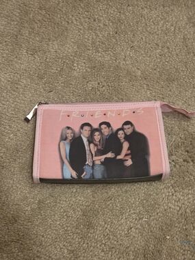 Pink 'FRIENDS' Graphic Zip Wallet Pouch